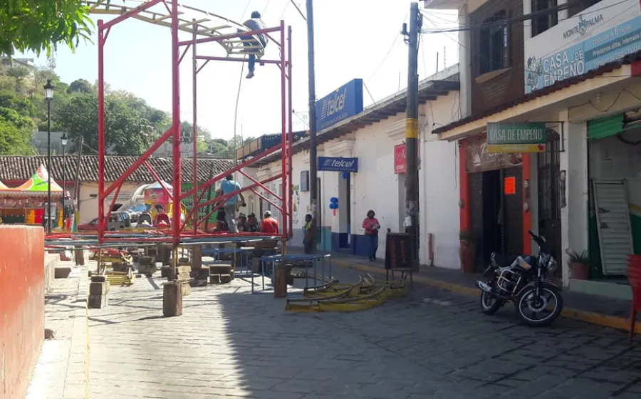 Instalación de juegos mecánicos