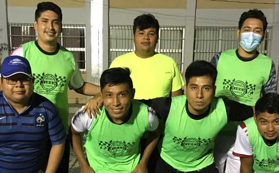 galacticos futbol local 