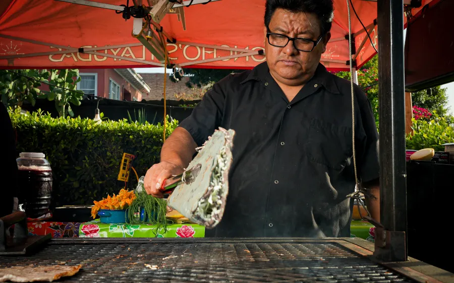 alfonso_dorando_tlayuda