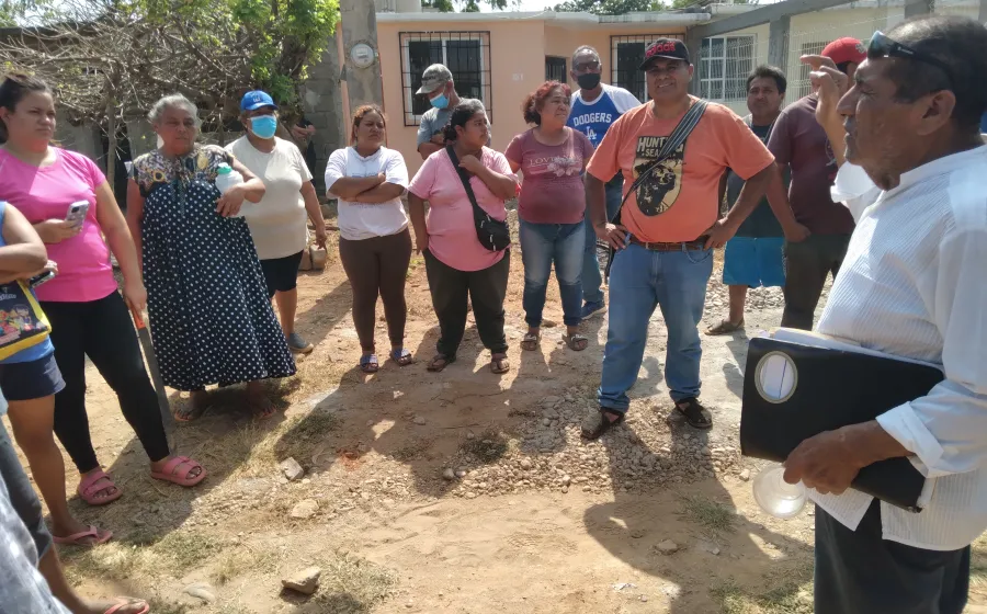vecinos_enardecidos
