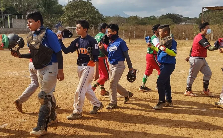 Equipo-jovenes-beisbol 