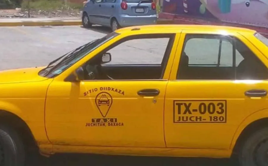taxi-estacionado