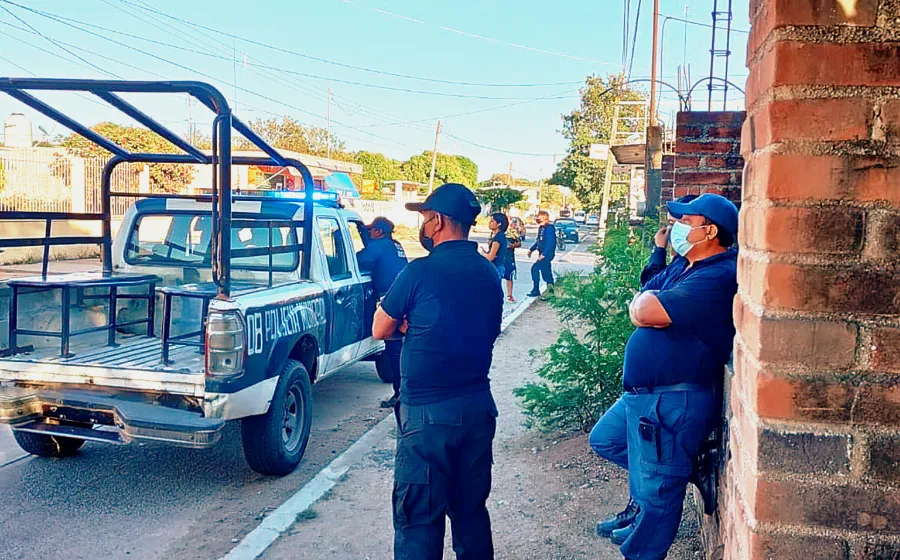 policias