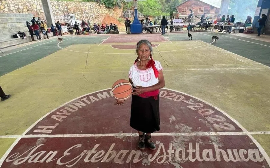 abuelia_basquet