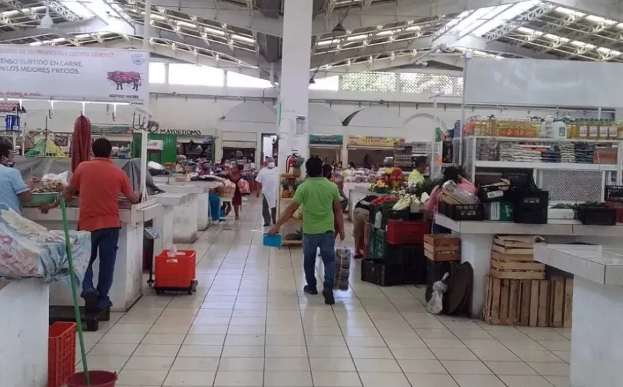 personas_en_el_mercado