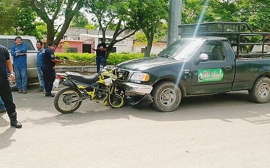 moto_choca_contra_camioneta