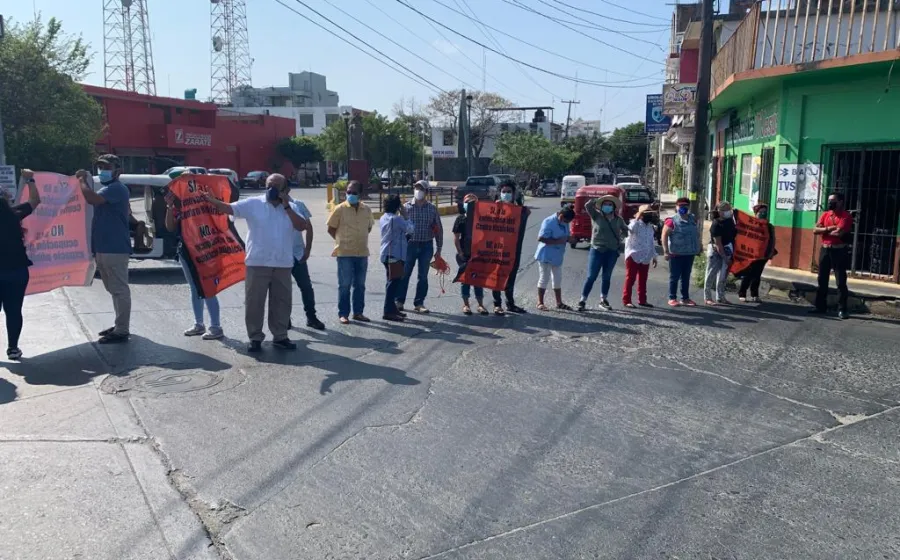 personas_protestando_en:juchitan
