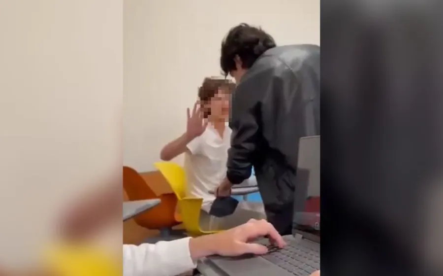 amenza_con_navaja_a_companero