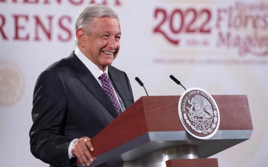 amlo_factureros
