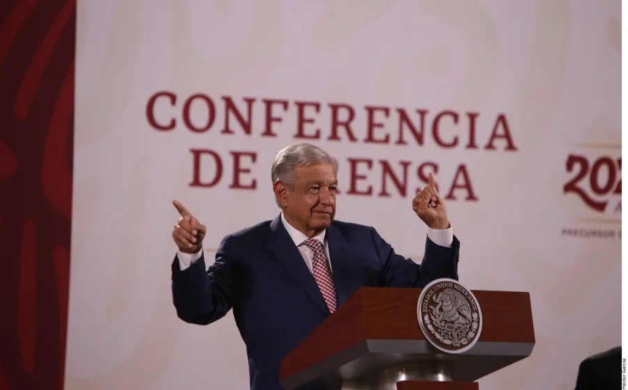 amlo_rebelion_fgr