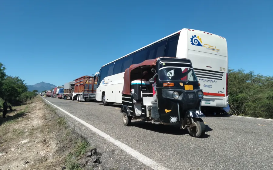 bloqueo_irrita_a_ciudadanos