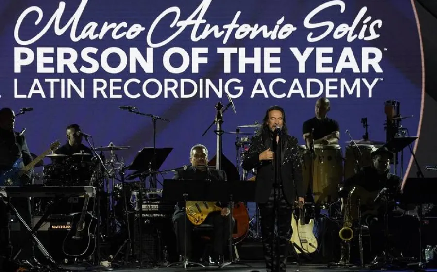 buki_premios_grammy