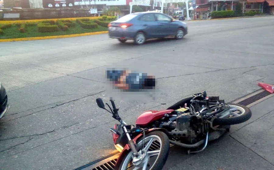 motociclista_pavimento