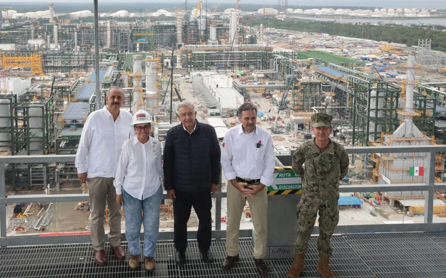 amlo-refineria-olmeca_tabasco.jpg