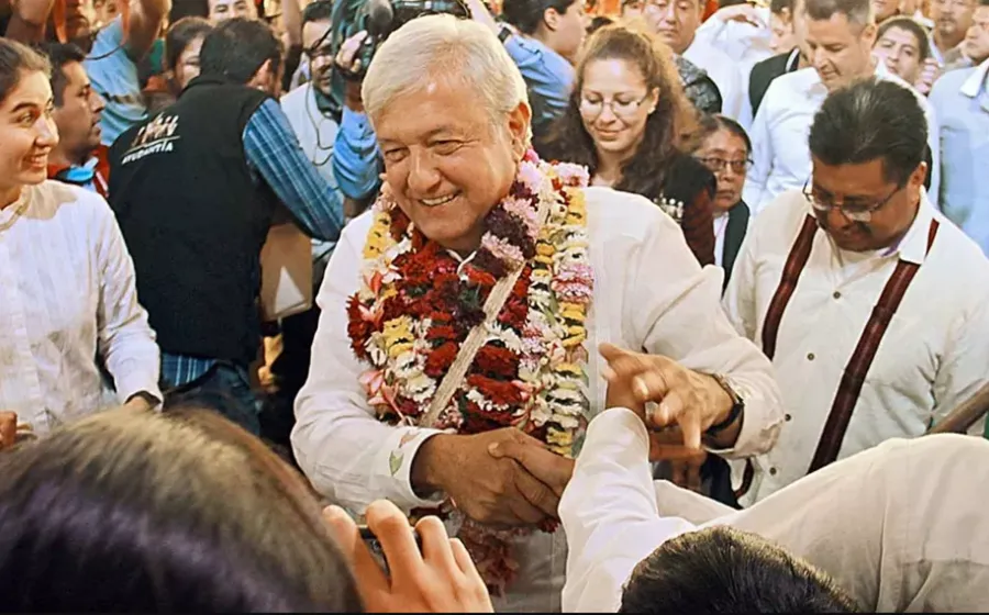 amlo_obra_pavimentacion
