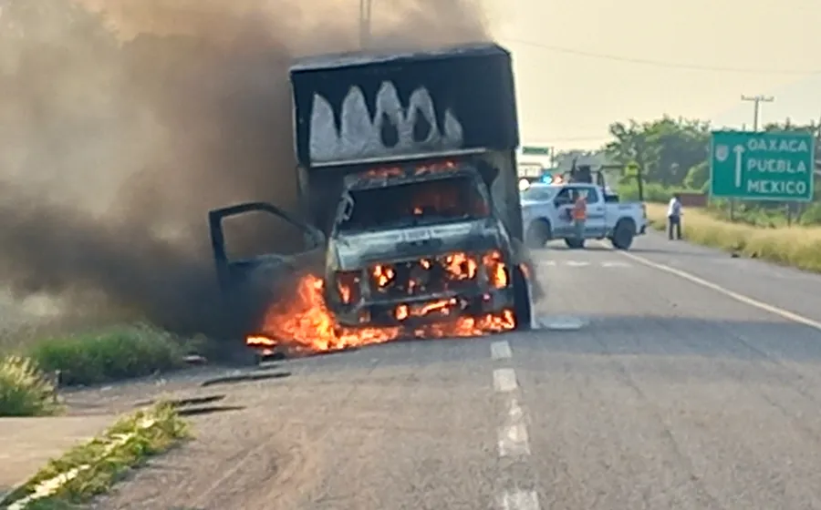 caminoneta_quemada