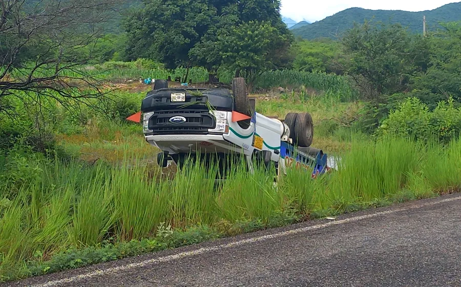 caminoeta_volcadura_gas