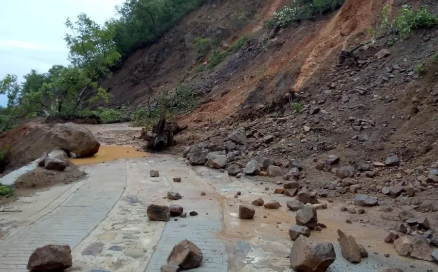 cierran_paso_tenango