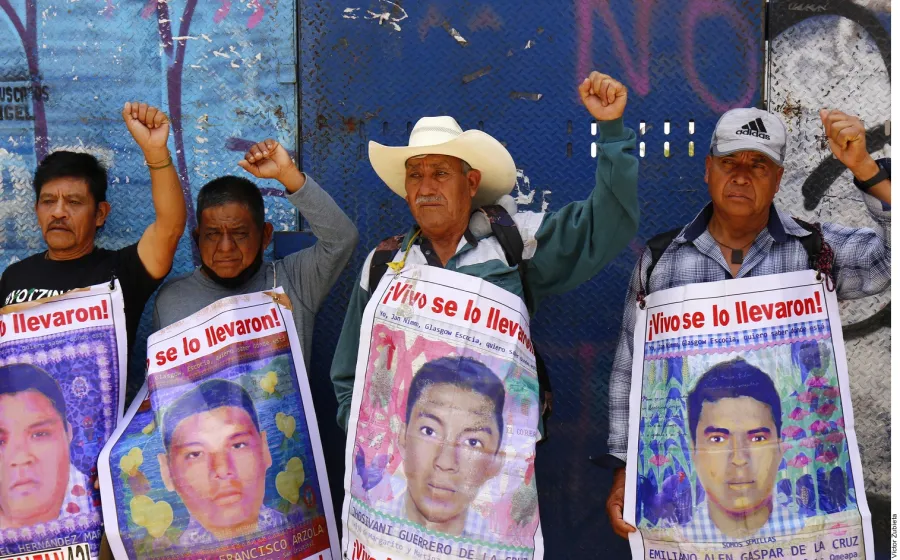 padres_de_normalistas