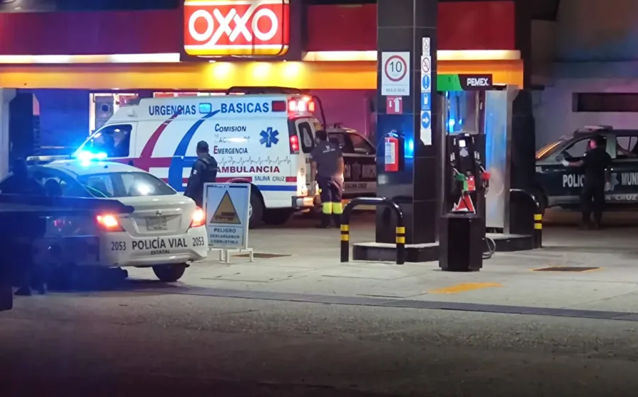 asalto_oxxo_policia