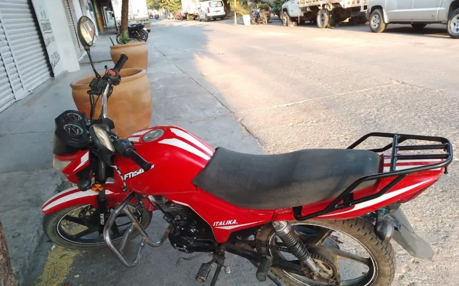 se_llevan_moto
