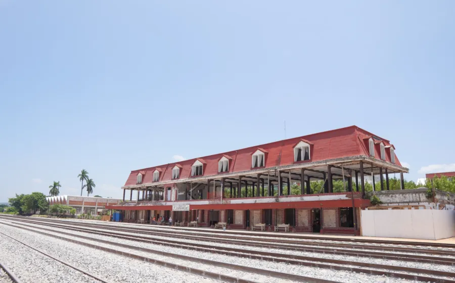 La vieja estación permaneció olvidada por décadas. Era el corazón de Matías Romero. 