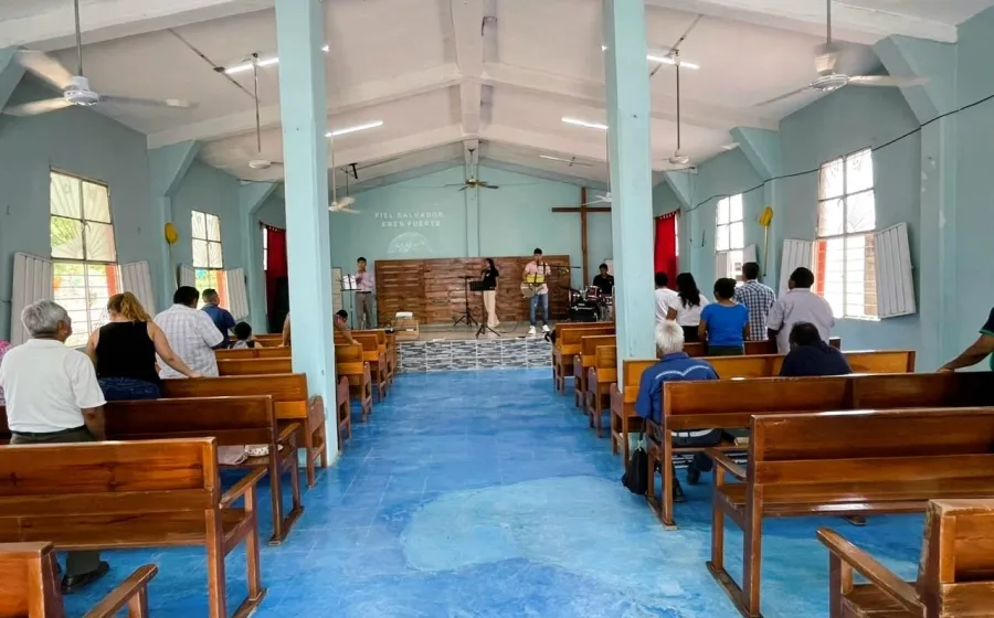 iglesia_libros