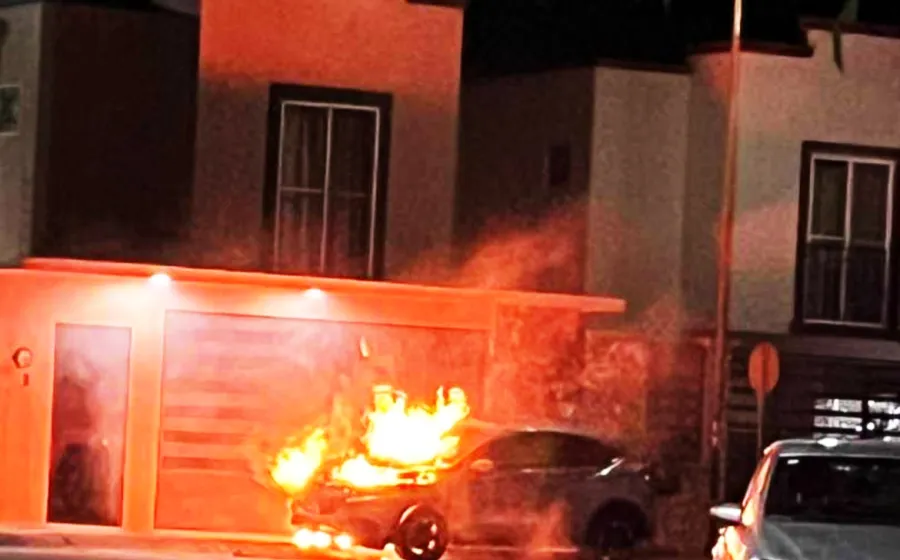 incendio_camioneta_peluche