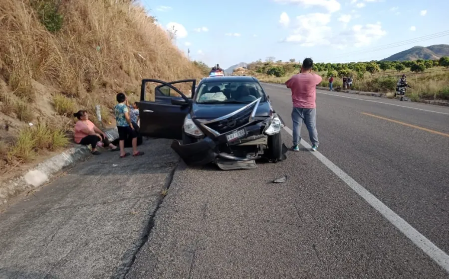 auto_destrozado