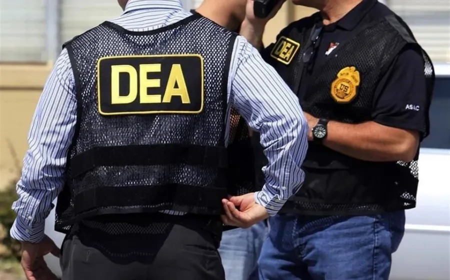 dea_combate