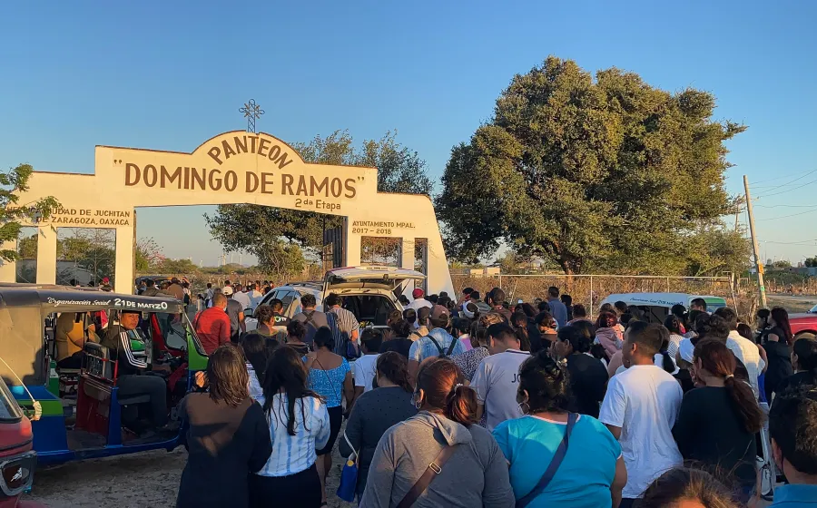 domigo_de_ramos_panteon