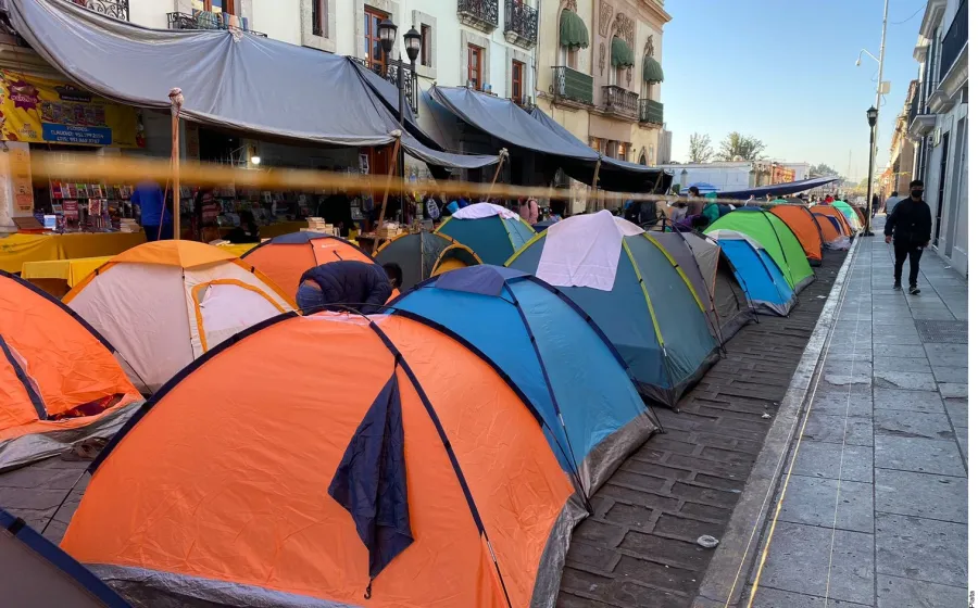 normalistas_planton_oaxaca