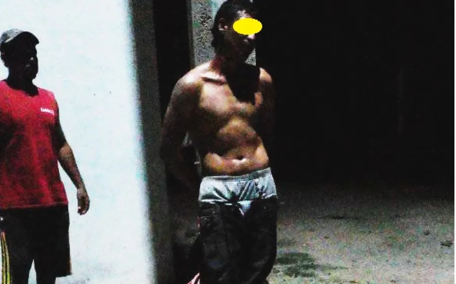 amarrado_poste