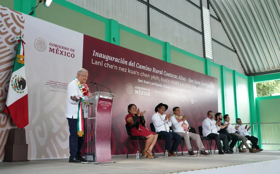 amlo_caminos