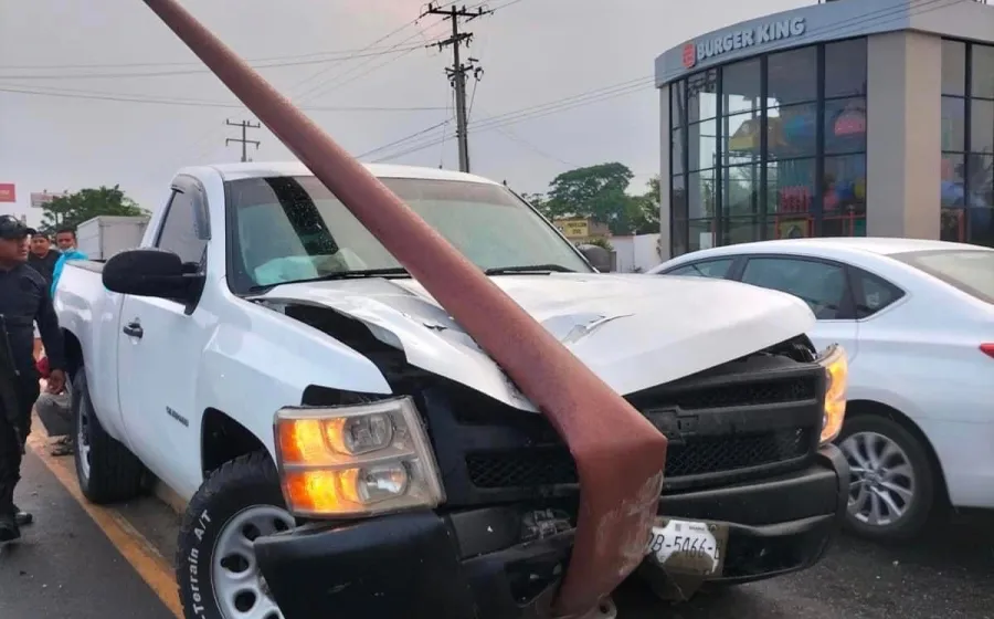 camioneta _poste