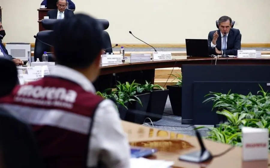 debate_ine