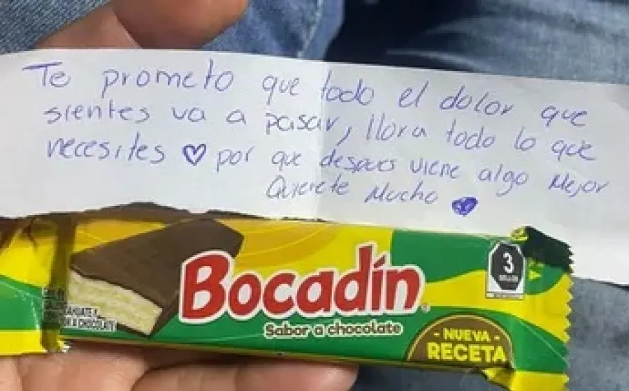 joven_metro_llora