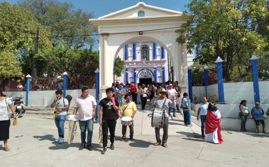 La iglesia de Lieza fue severamente dañada por el sismo en 2017