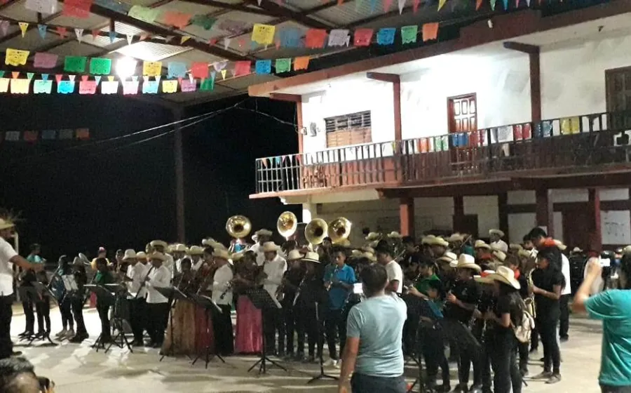 Participaron las bandas de música de San José El Paraíso, Sandunga de Tehuantepec, San Cristóbal Amoltepec, Tlaxiaco y el anfitrión Nativitas Coatlán. FOTO: Silviano Ruiz.