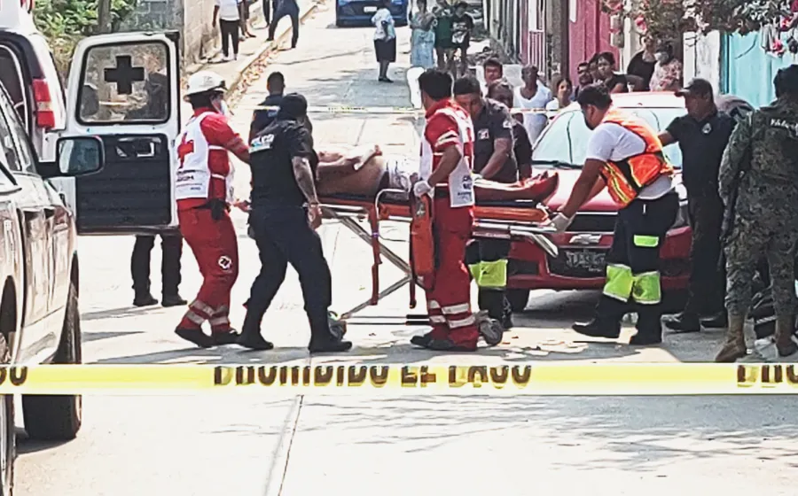  Paramédicos trasladaron al herido al Hospital con Especialidades.