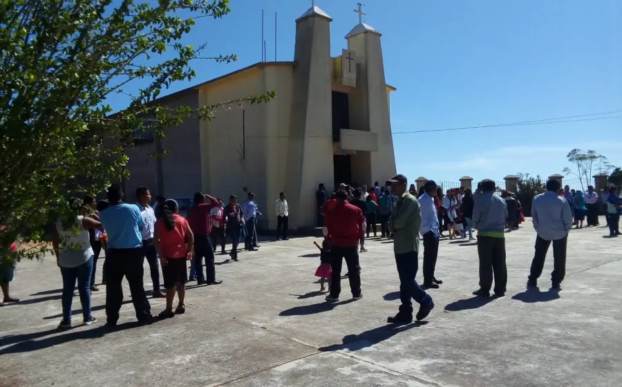   La comunidad chontal de San Miguel Tenango cuenta los días para celebrar a San Isidro. 