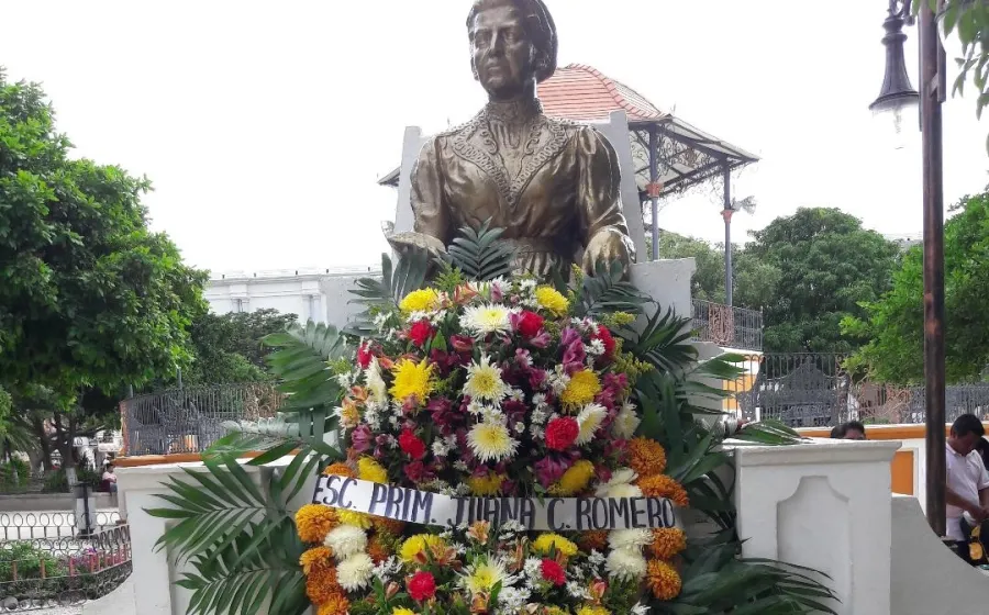 estatua_juana_cata