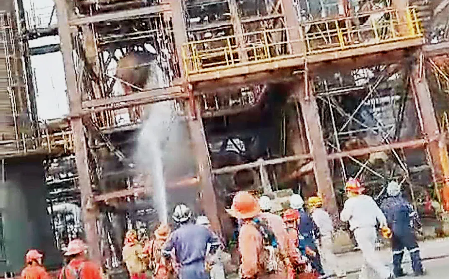 flamazo_refineria