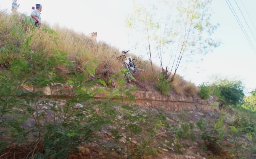 motociclista_barranco