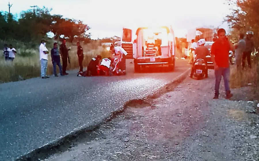 motociclista_pierde_lengua