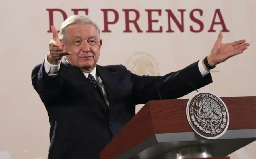 amlo_baston _sheibnaum