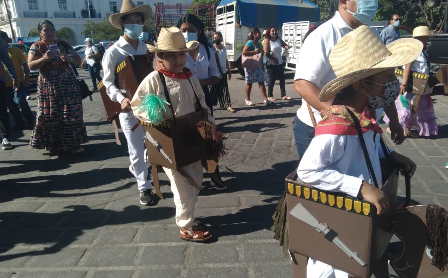sin_apoyo_al_campo
