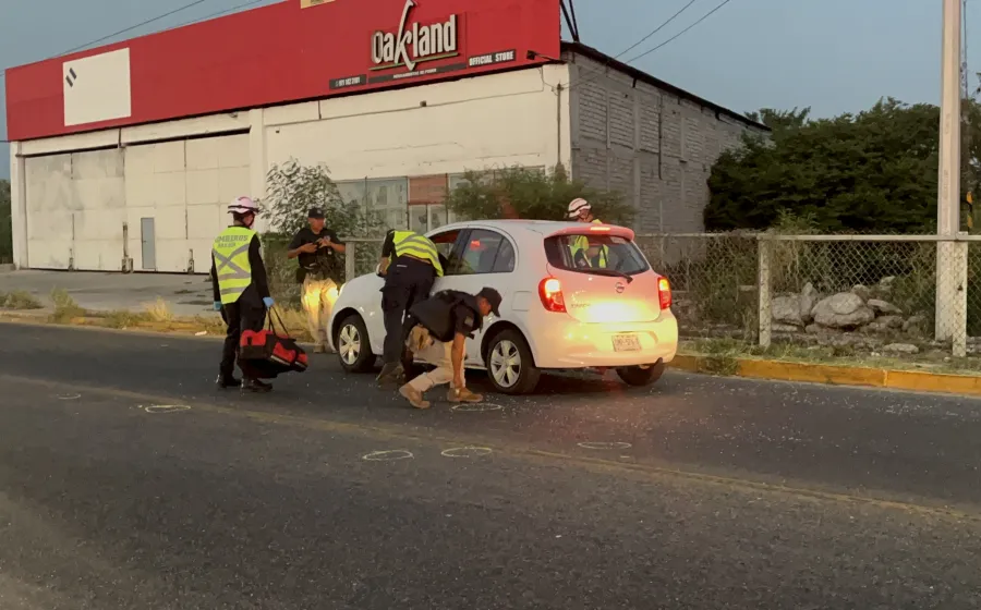 Paramédicos de Bomberos confirmaron el deceso de la víctima.