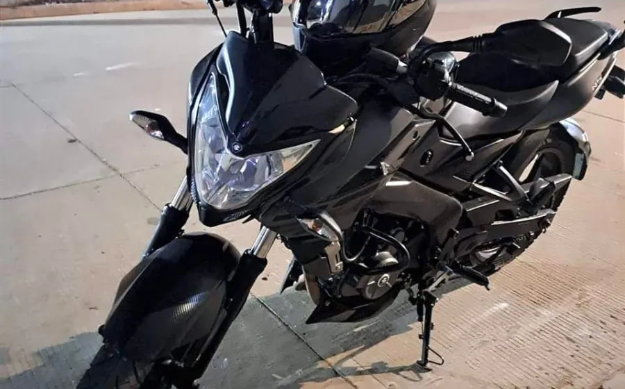 moto_negra_robo