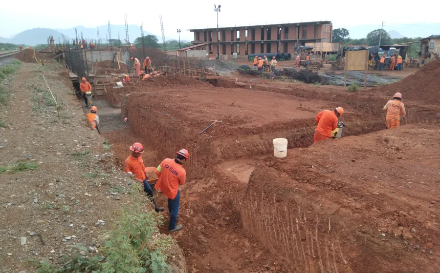La estación del tren en Tehuantepec se construye en cercanías del CECyTE 18.